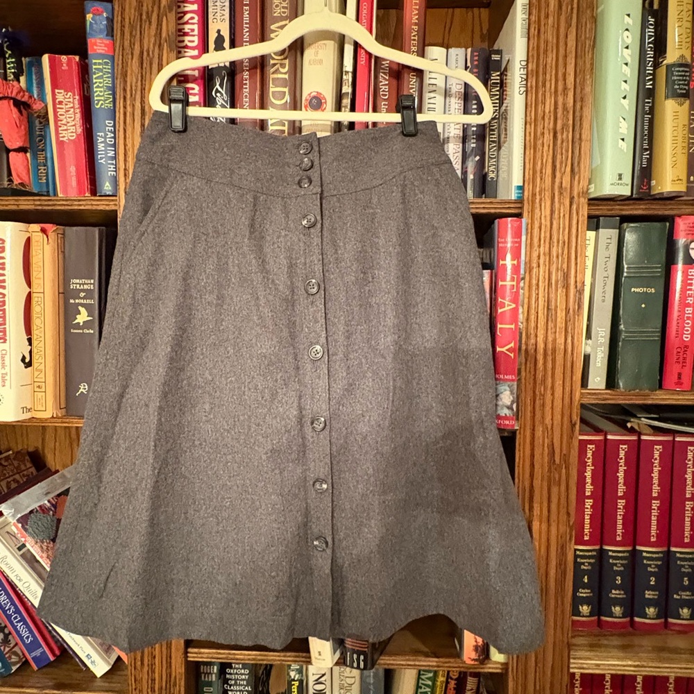 Banan Republic Gray Button-Front Women's A-line Skirt